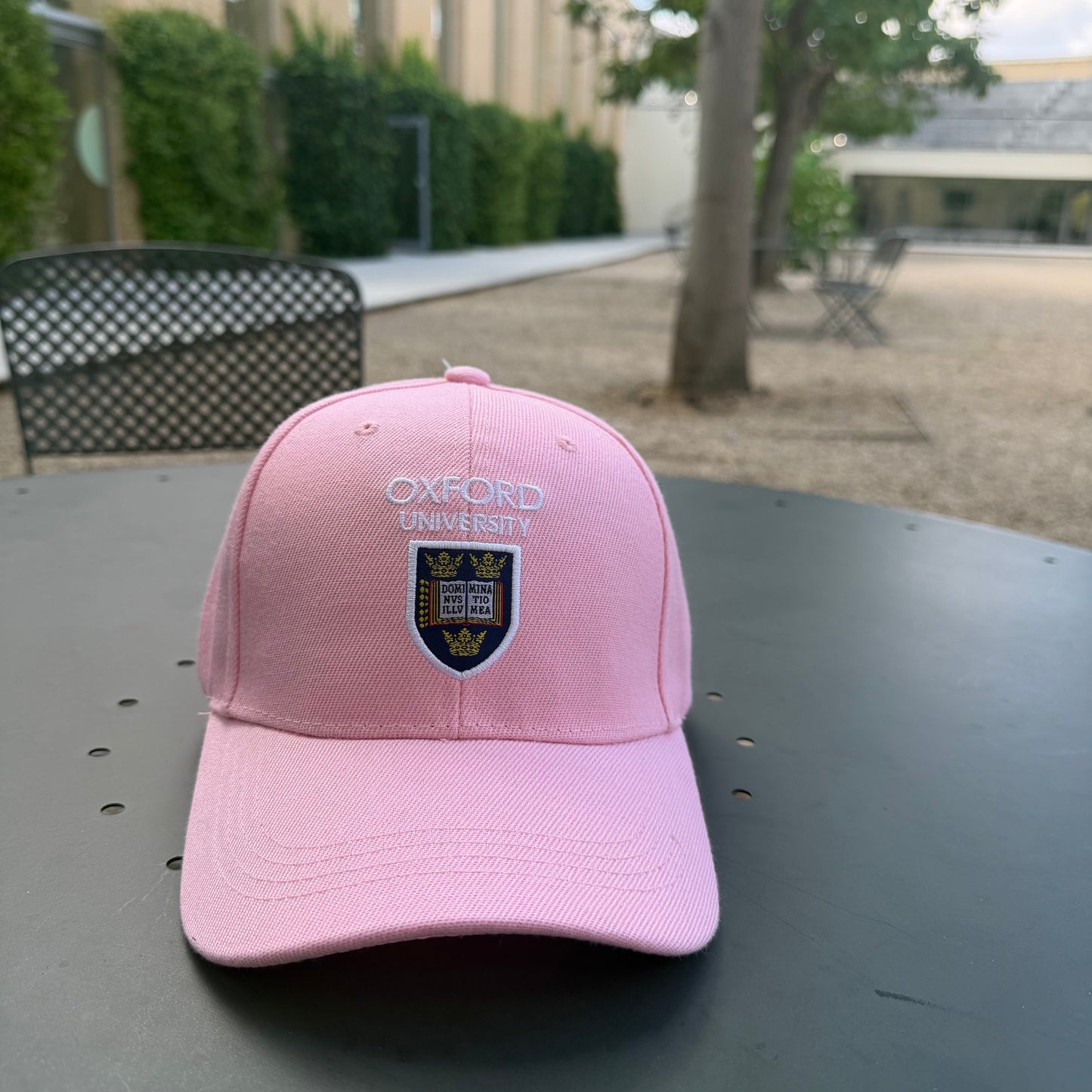 Oxford shield pink cap