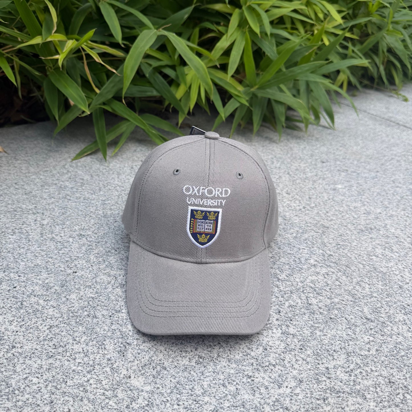 Oxford shield grey cap